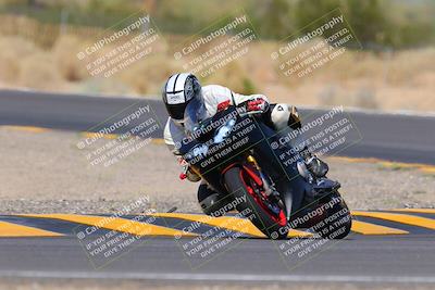 media/Oct-03-2022-Moto Forza (Mon) [[5f077a3730]]/Advanced Group/Session 3 (Turn 3)/